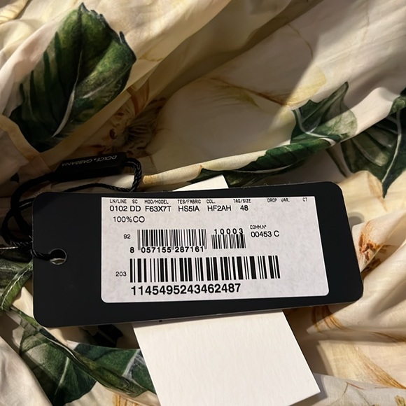 🎉🎉Host Pick BNWT Ladies Dolce & Gabbana Floral Dress🎉🎉 - Picture 4 of 11
